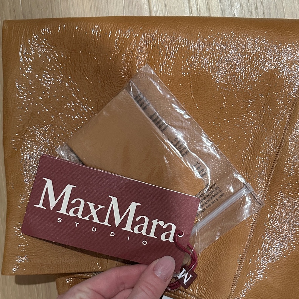 MaxMara Shimmering Brown Skirt - Picture 3 of 4